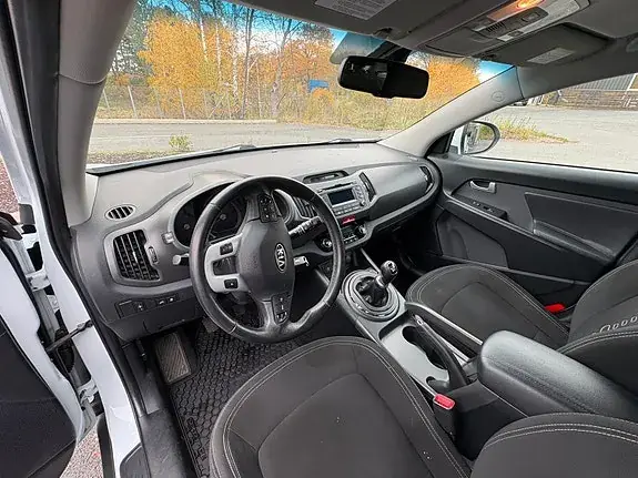Kia Sportage 2011 photo 2