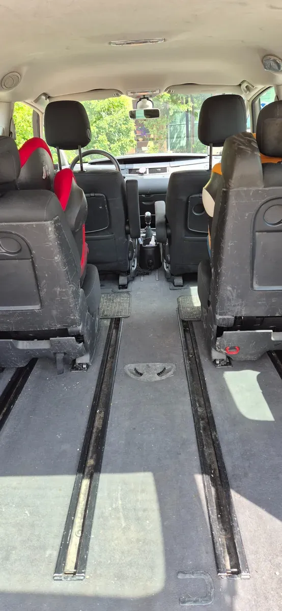 Renault Espace 2010 photo 2