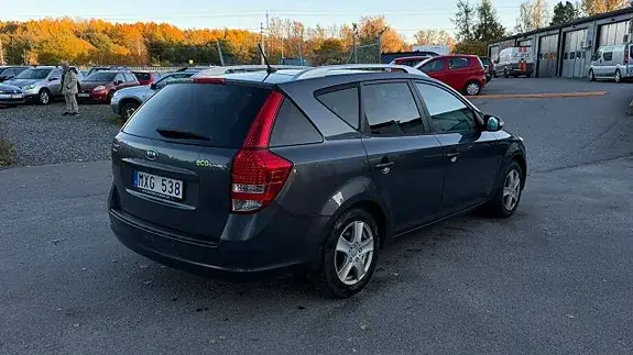 Kia Ceed 2012 photo 3