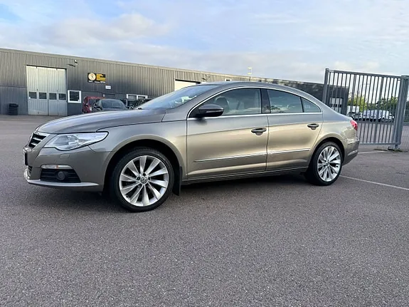 Volkswagen Passat Cc 2011 photo 3