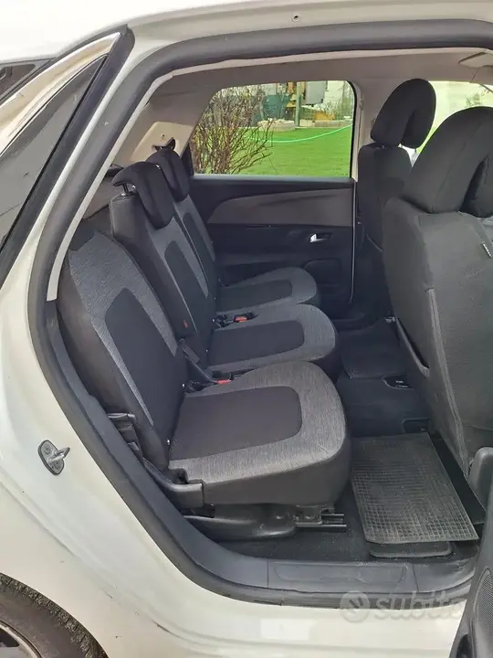 Citroen C4 Picasso 2018 photo 5