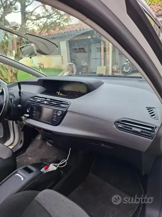 Citroen C4 Picasso 2018 photo 4