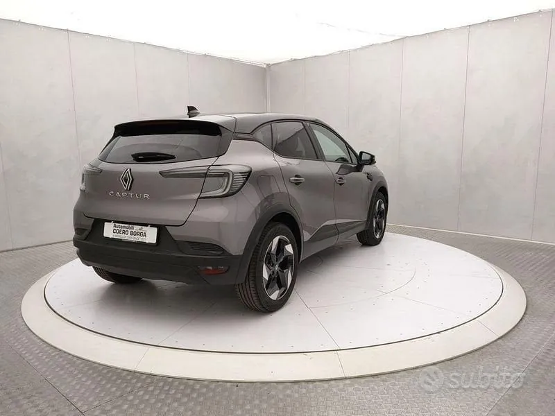 Renault Captur 2026 photo 4