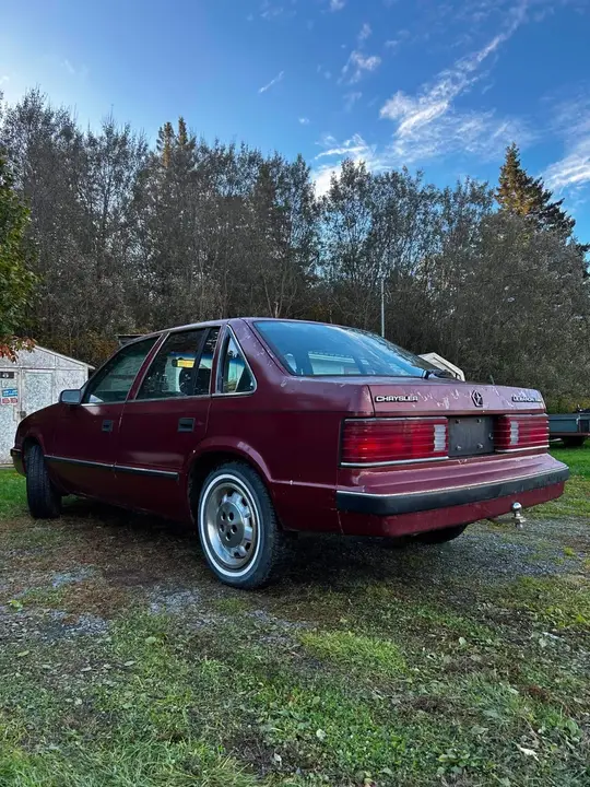 Chrysler Lebaron 1985 photo 4