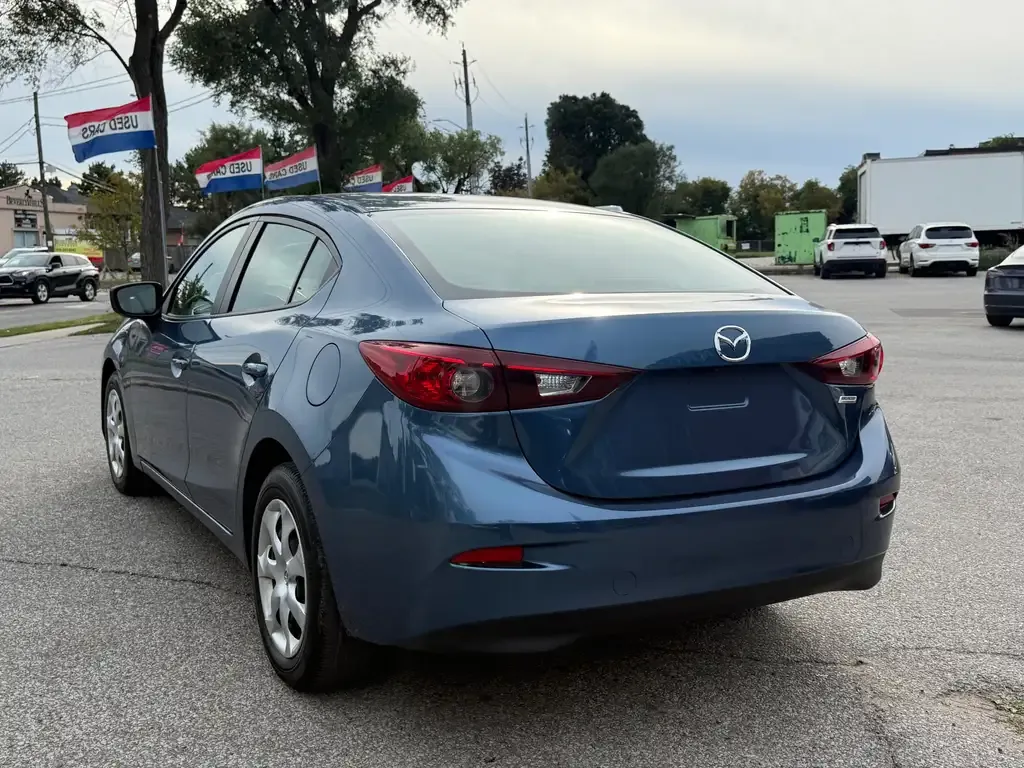 Mazda 3 2018 photo 4