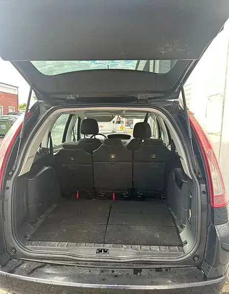 Citroen Grand C4 Picasso 2010 photo 4