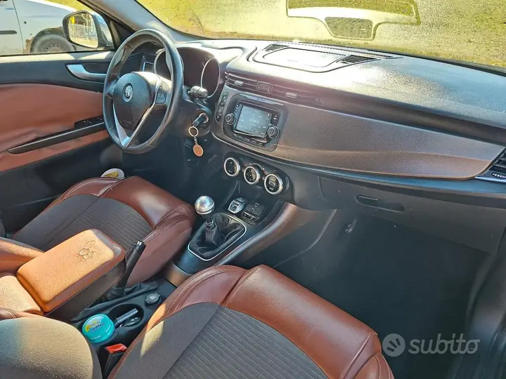 Alfa Romeo Giulietta 2014 photo 5