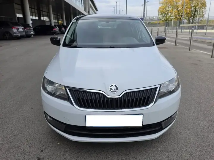 Skoda Rapid 2016 photo 2