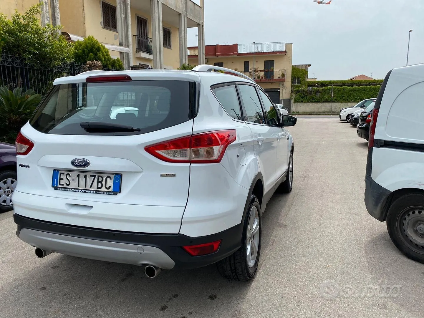 Ford Kuga 2013 photo 4