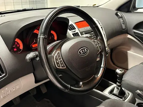 Kia Ceed 2008 photo 5
