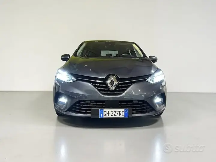 Renault Clio 2022 photo 2