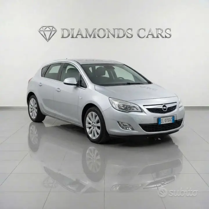 Opel Astra 2012 photo 4