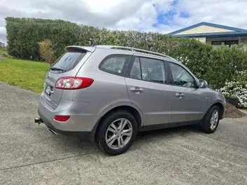 Hyundai Santa Fe 2010 photo 2