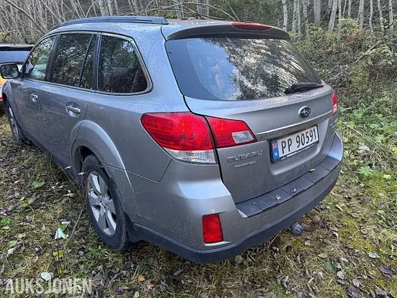 Subaru Legacy 2010 photo 5