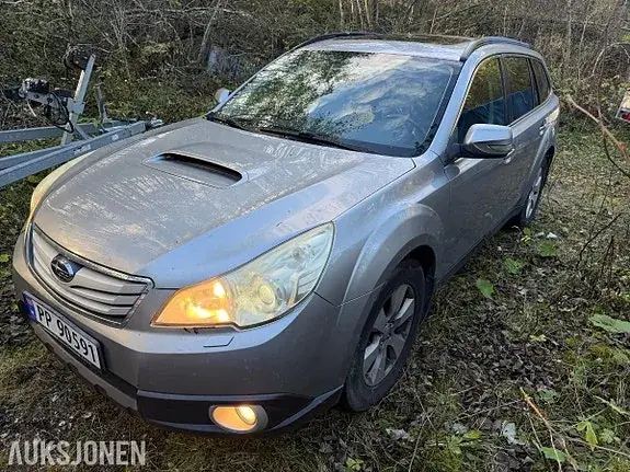 Subaru Legacy 2010 photo 2