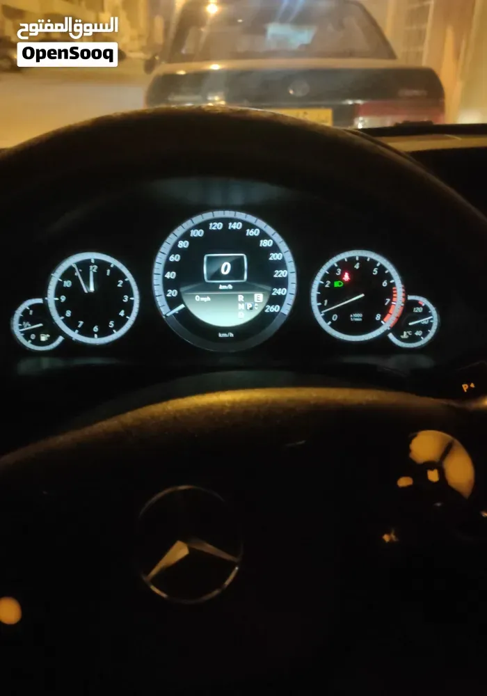 Mercedes-Benz E-Class 2012 photo 3