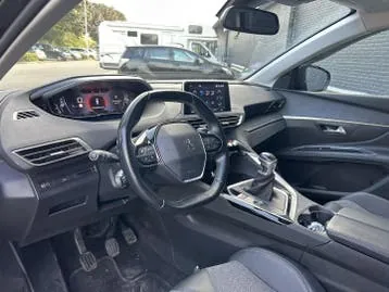 Peugeot 5008 2019 photo 3