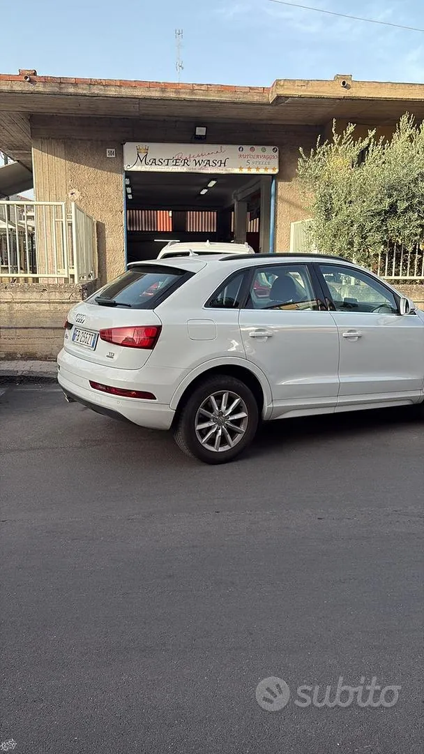 Audi Q3 2015 photo 2