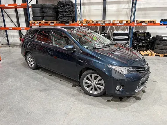 Toyota Auris 2013 photo 4