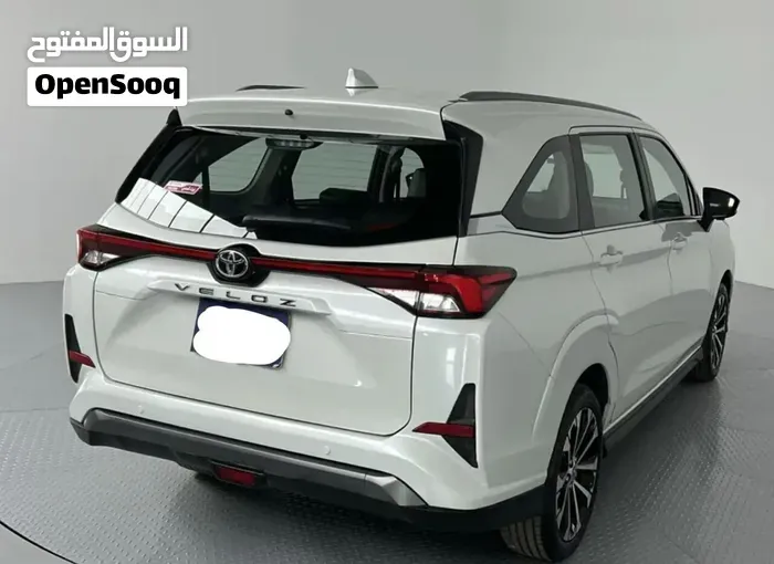 Toyota Veloz Gls 2024 photo 2