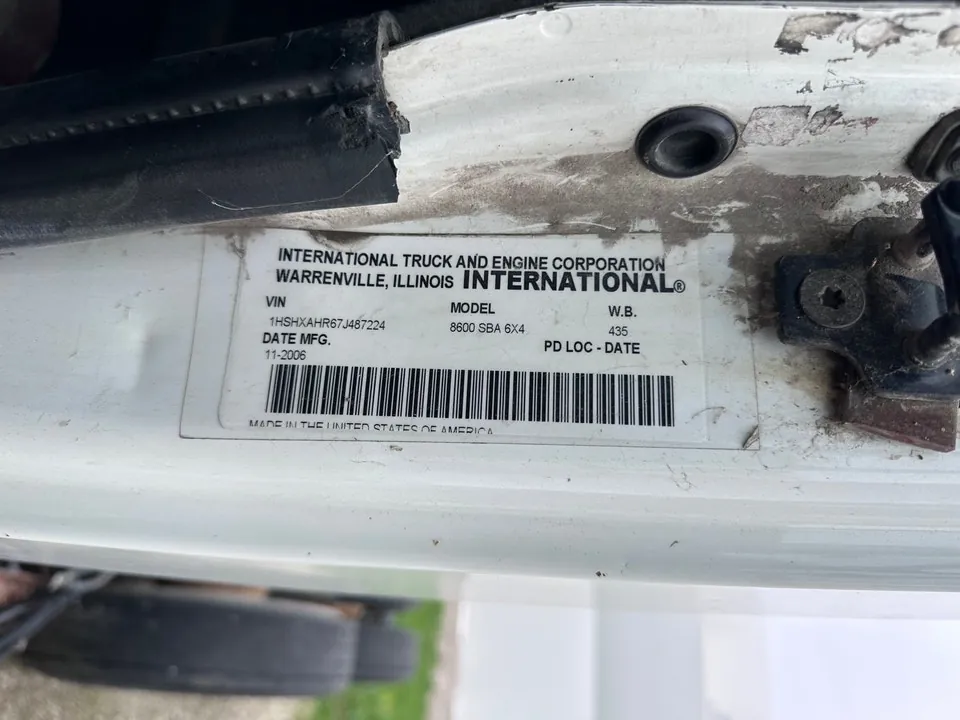 International Harvester Truck 2007 photo 5