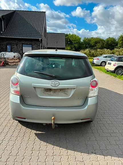 Toyota Verso 2012 photo 4