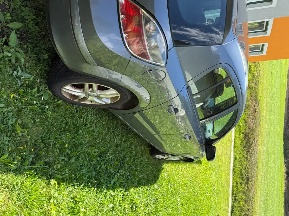 Opel Astra 2007 photo 2