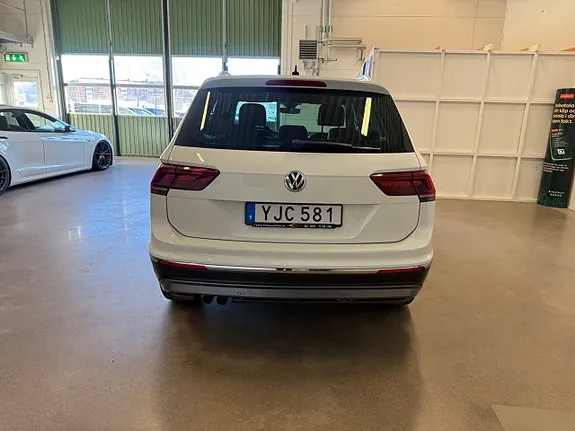Volkswagen Tiguan 2017 photo 2