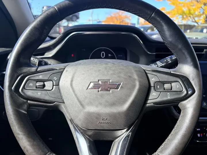 Chevrolet Bolt 2023 photo 3