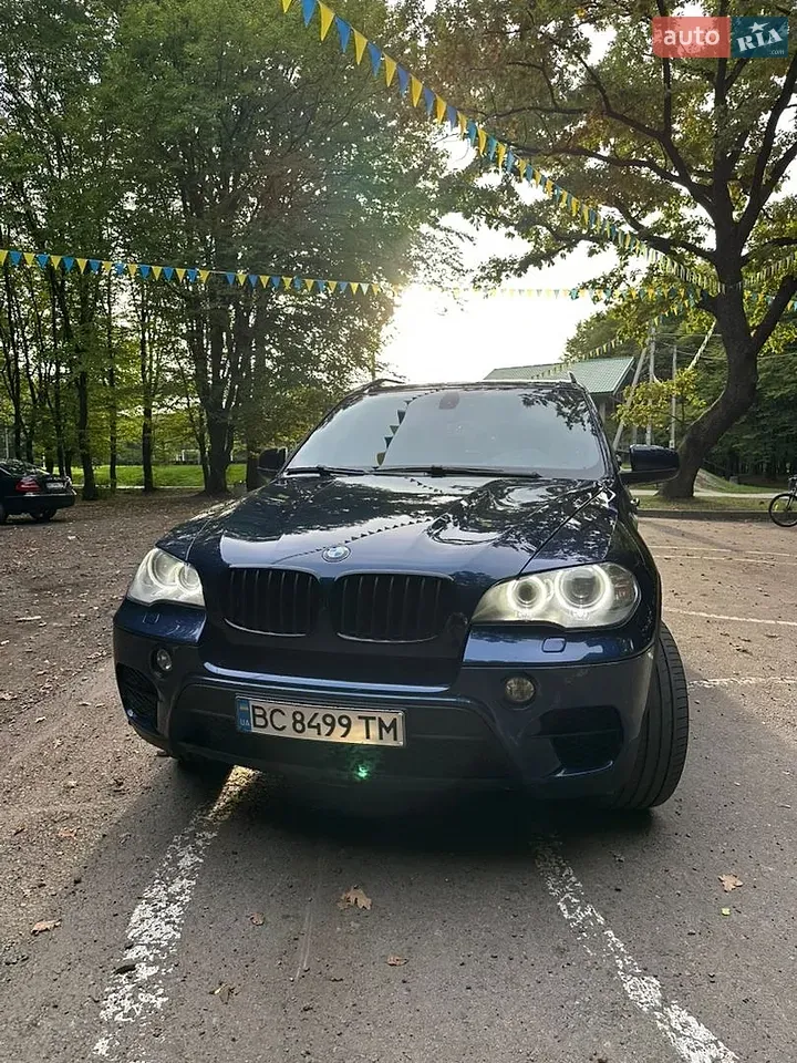 BMW X5 2012 photo 2