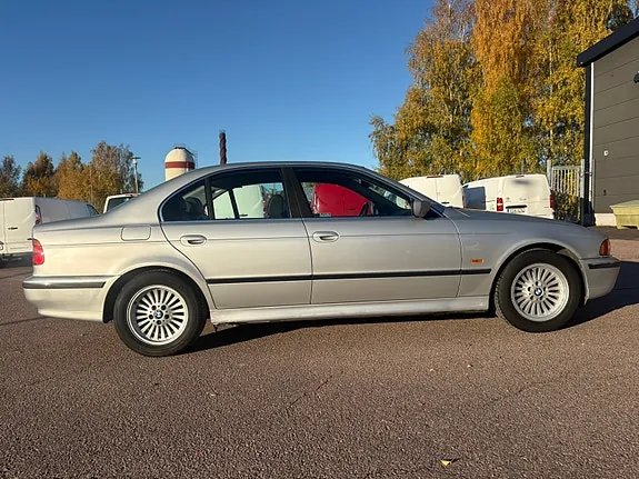 BMW 528I 1999 photo 2