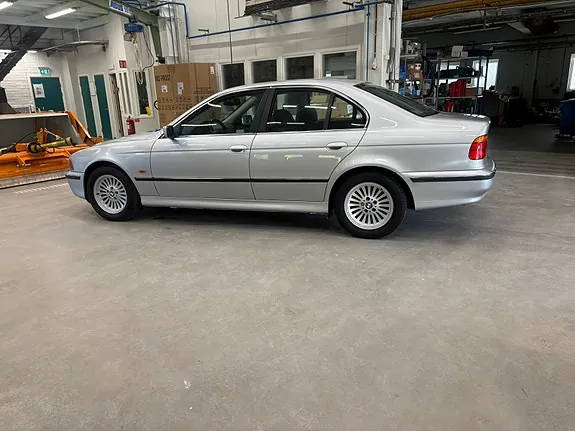 BMW 528I 1999 photo 3