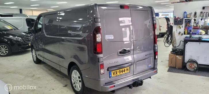 Opel Vivaro 2016 photo 3