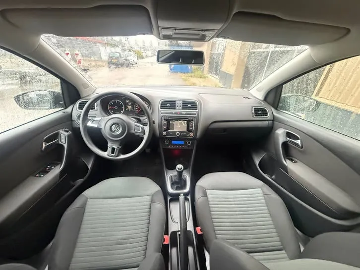 Volkswagen Polo 2011 photo 3