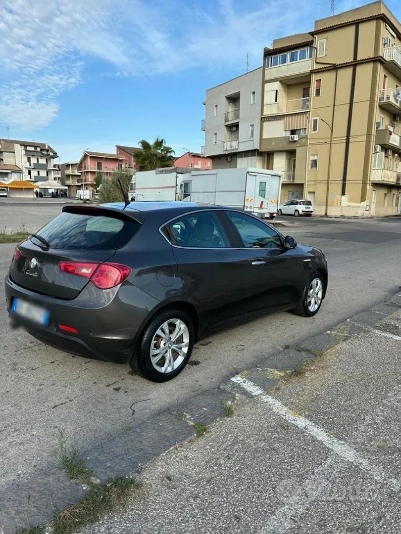 Alfa Romeo Giulietta 2013 photo 3