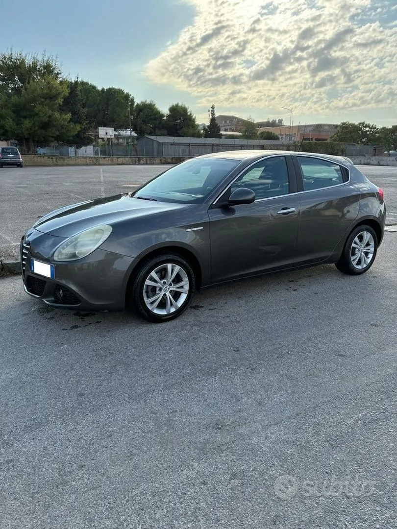 Alfa Romeo Giulietta 2013 photo 5