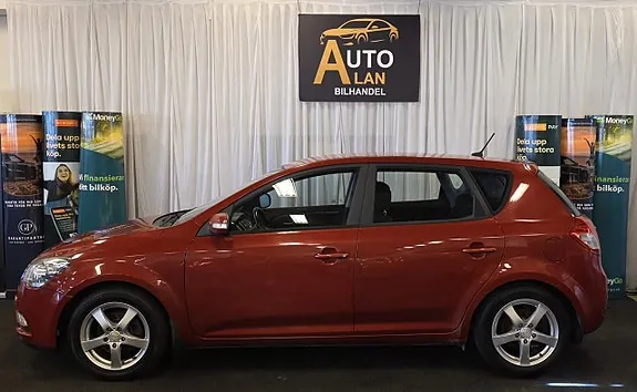 Kia Ceed 2010 photo 3