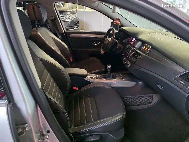Renault Laguna 2014 photo 5