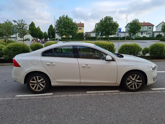 Volvo S60 2016 photo 3