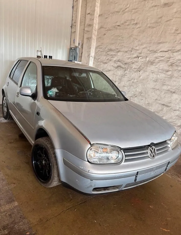 Volkswagen Golf 4
