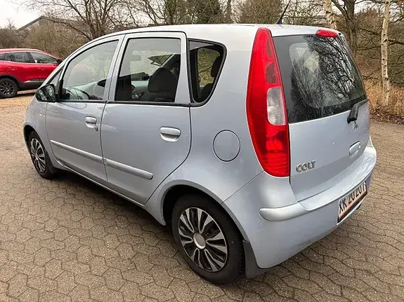 Mitsubishi Colt 2005 photo 5