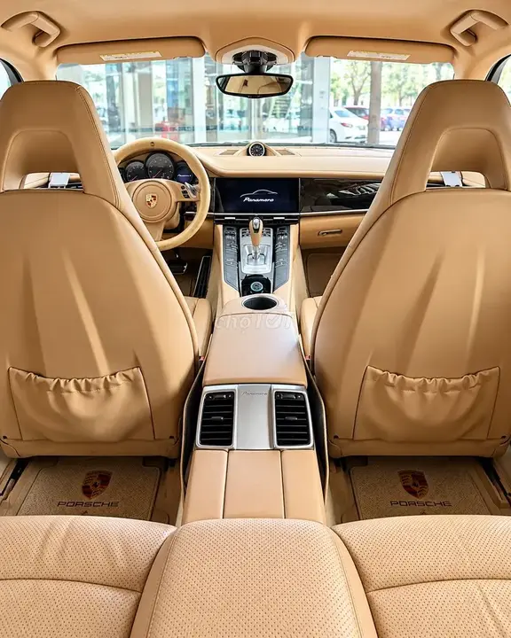 Porsche Panamera 2012 photo 4