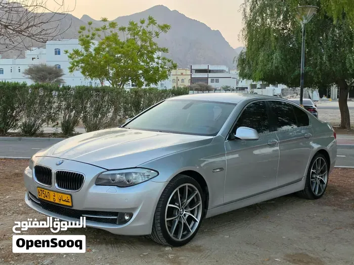 BMW 5 Series 2011 photo 5