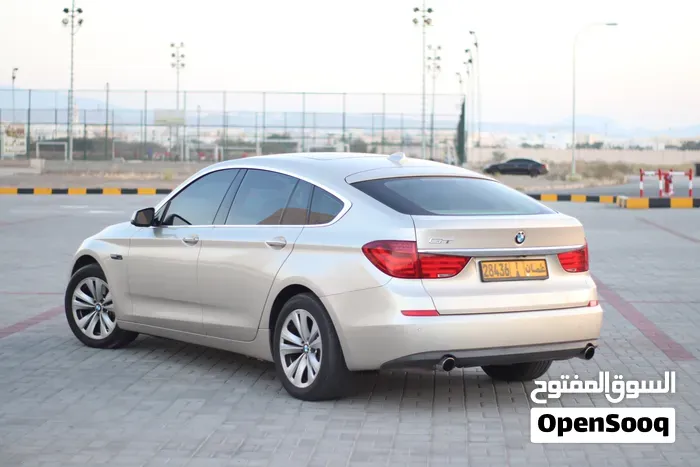 BMW 5 Series 2011 photo 3