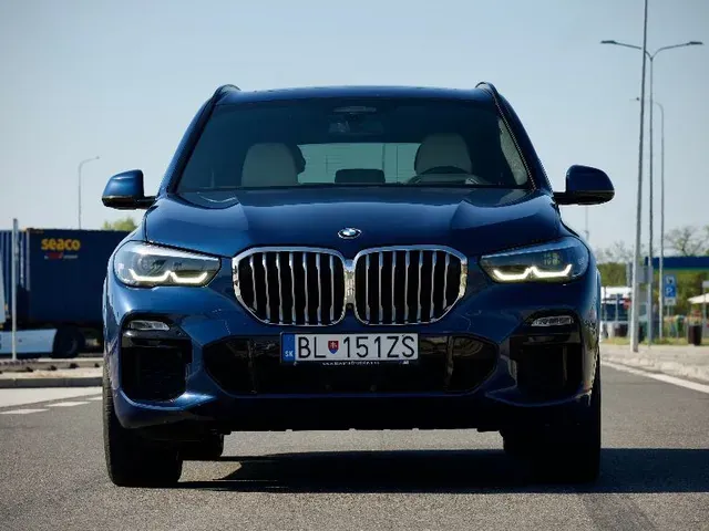BMW X5 2019 photo 2