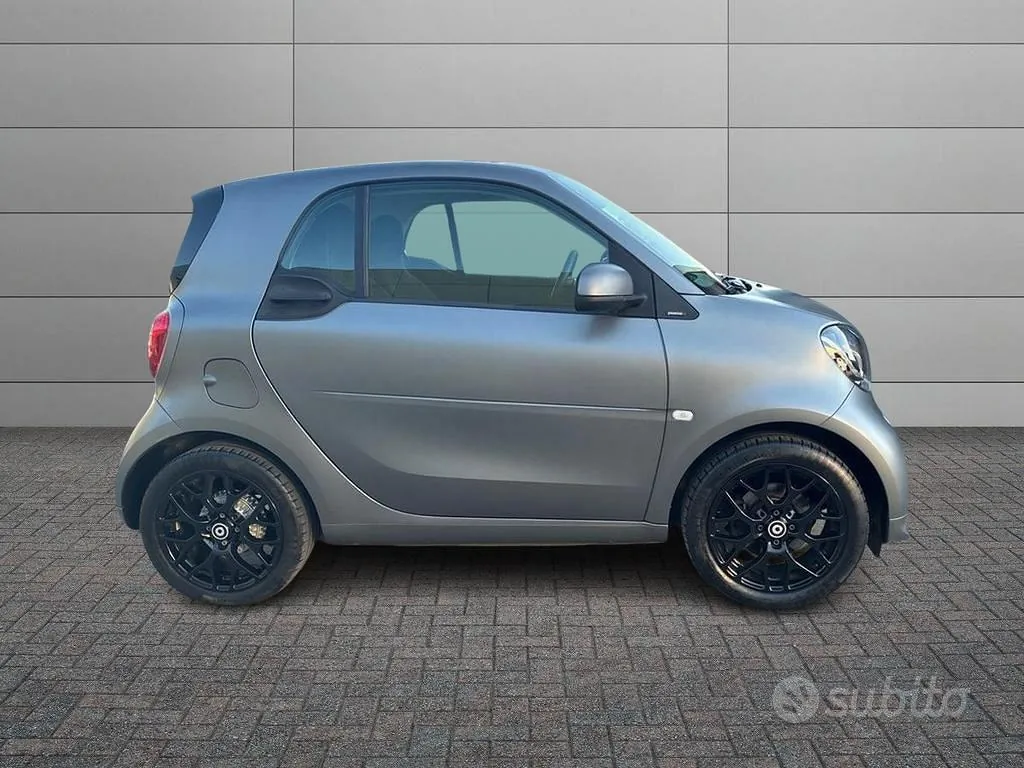 Smart Fortwo 2019 photo 3