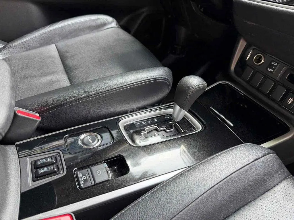 Mitsubishi Outlander 2018 photo 5