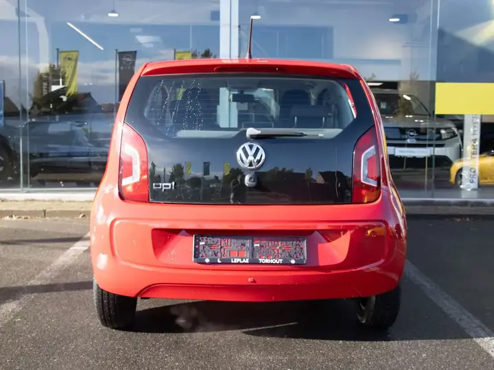 Volkswagen Up 2014 photo 5