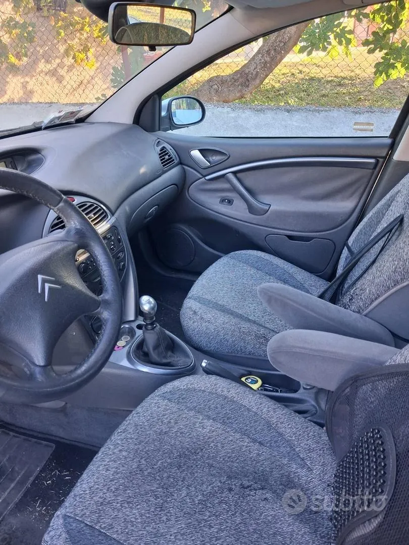 Citroen C5 2004 photo 4