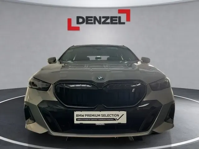 BMW I5 photo 3
